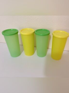 Rare Set of 4 Tupperware Yellow and green Tumblers: 9 oz Stackable Snack Cups